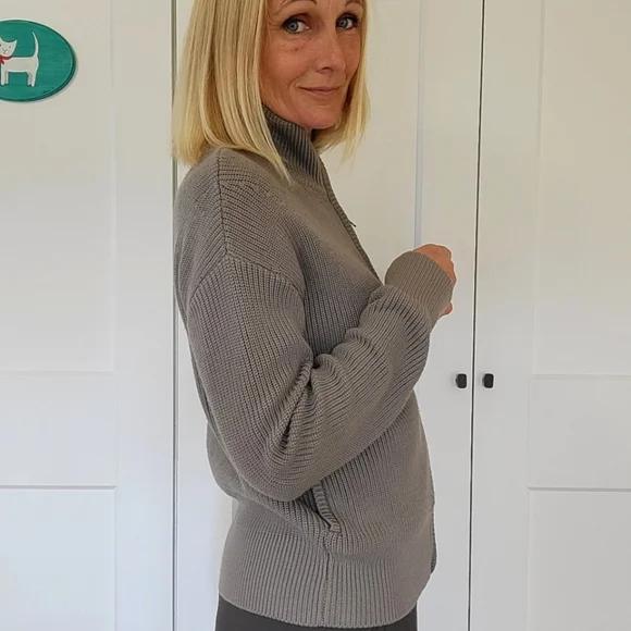 Athleta Escapade Mock Neck Sweater Jacket Bluff Grey Size S #982829 - Picture 3 of 12